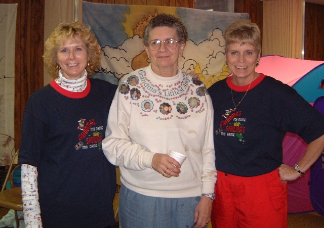 2000-10-28-41-3-Grandmas.jpg